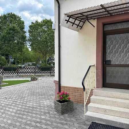 Ferienwohnung Malin لودويغشافن ام ري المظهر الخارجي الصورة