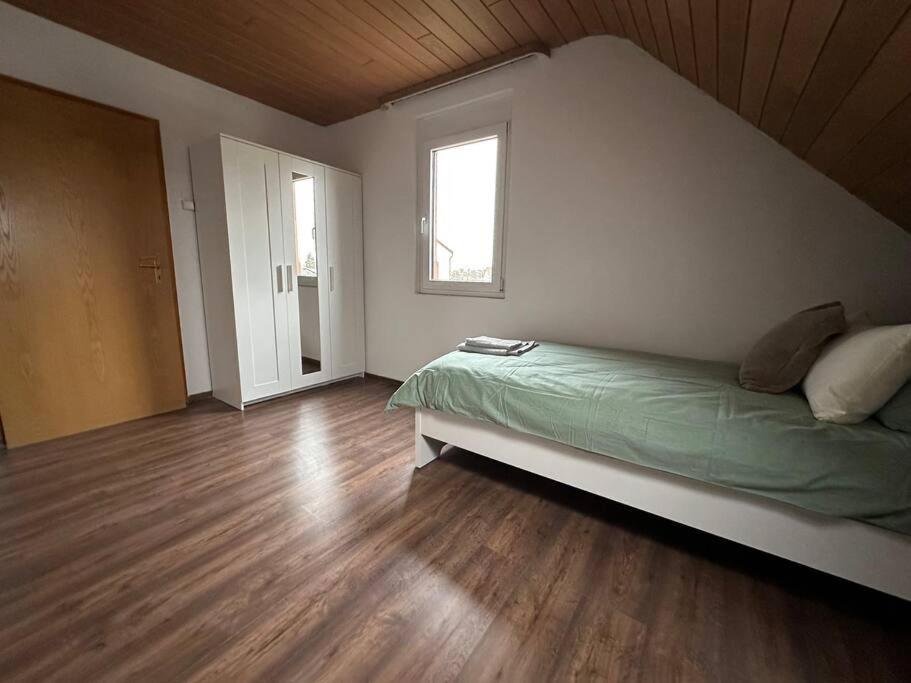 Ferienwohnung Malin لودويغشافن ام ري المظهر الخارجي الصورة