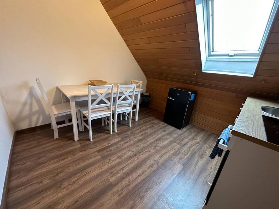 Ferienwohnung Malin لودويغشافن ام ري المظهر الخارجي الصورة